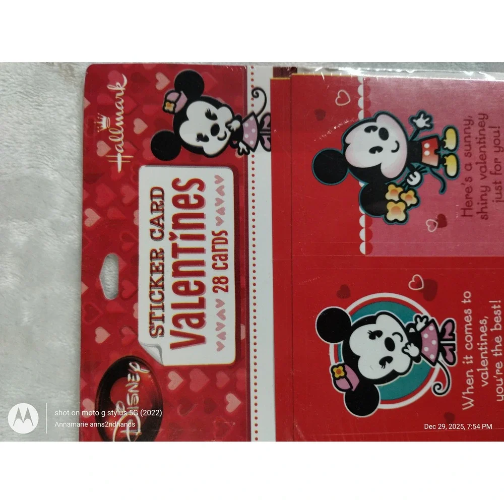 Hallmark Disney Mickey Minnie Sticker Valentine Cards 28 Pack‎ Sealed